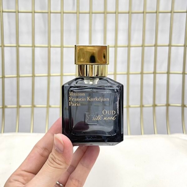 Maison Francis Kurkdjian OUD satin mood
