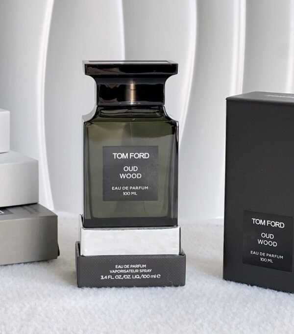 Tom Ford Oud Wood Eau de Parfum