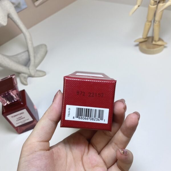 Tom Ford  Lost Cherry Perfume