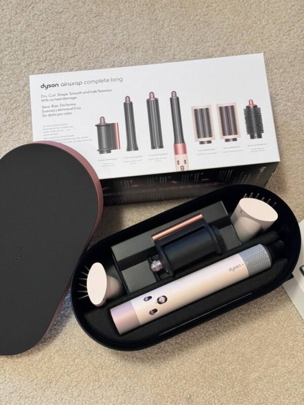 New Dyson Airwrap i.d.™ multi-styler and dryer Straight+Wavy
