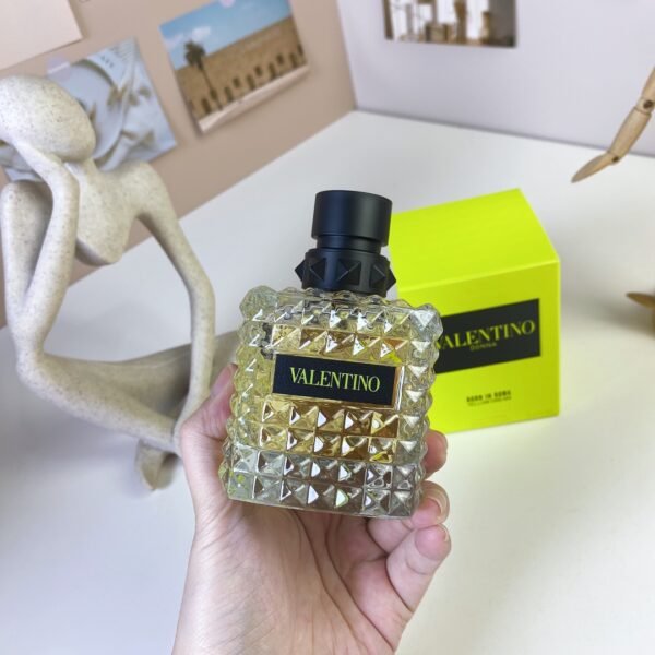 Valentino Donna Born In Roma Intense 100ml series