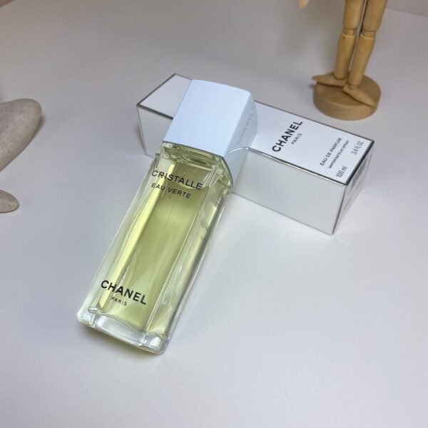 Chanel Cristalle Eau Verte Eau de Parfum,2023